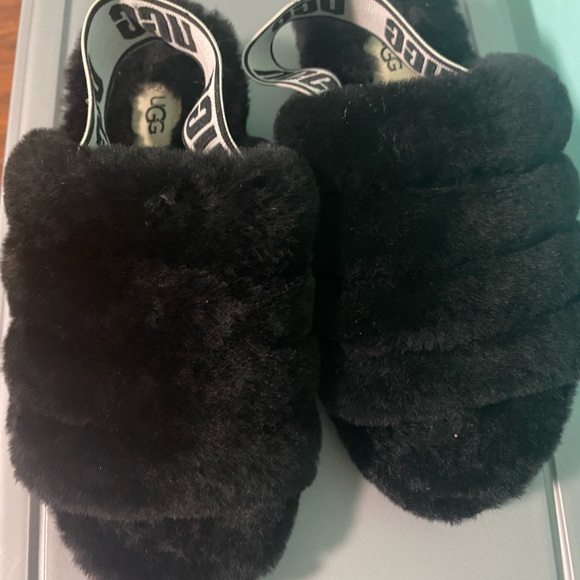 Uggs fluff slides - Picture 3 of 3